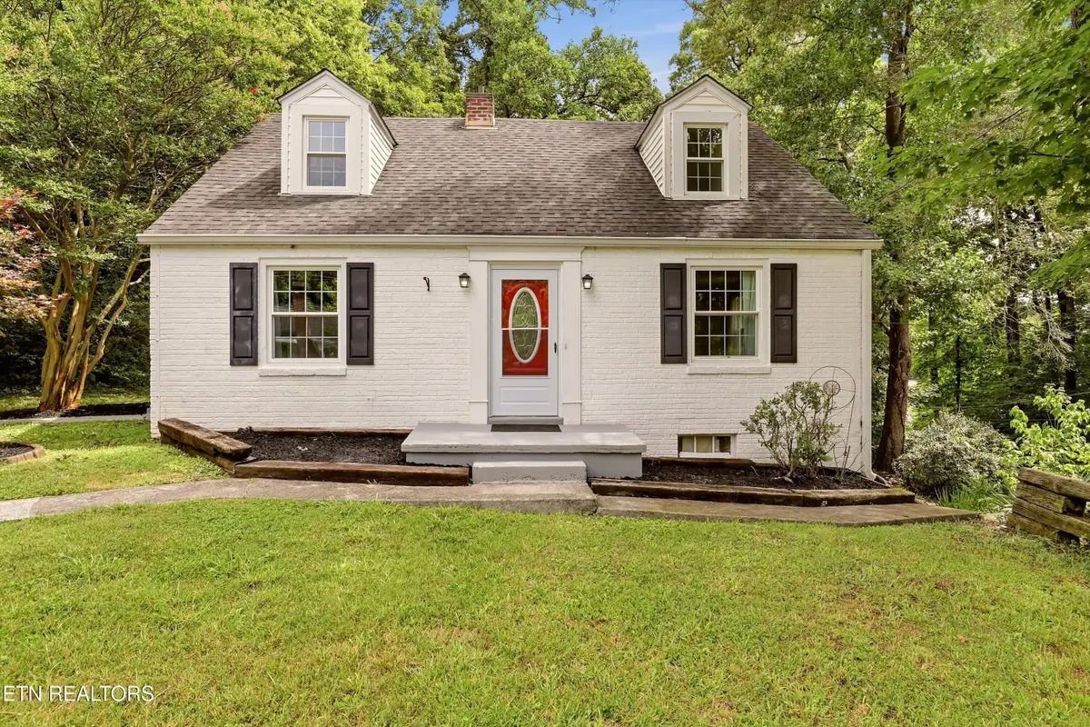 5512 Lake Shore Drive, Knoxville, TN 37920 - #1
