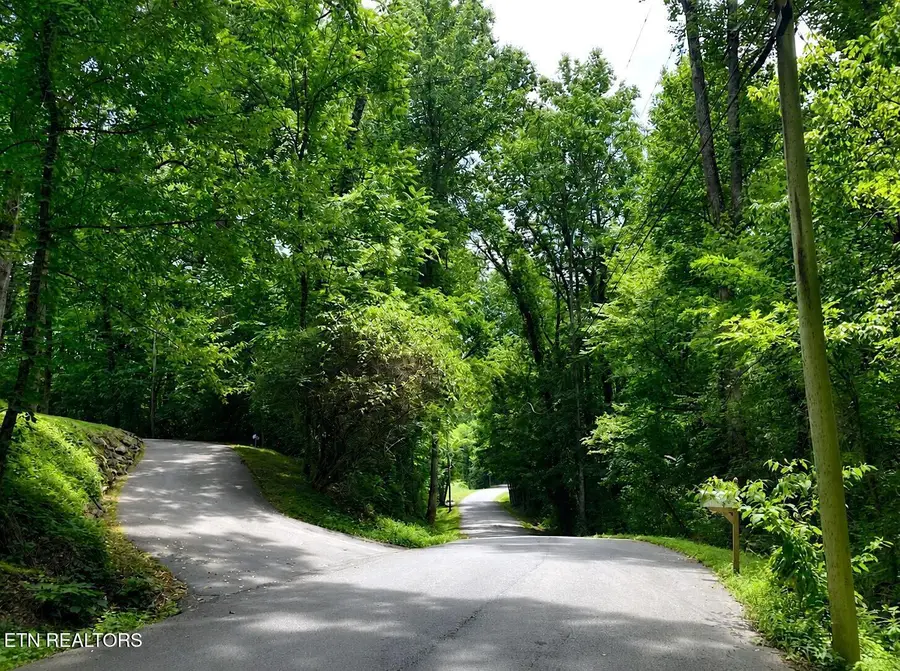 4921 Wise Hills Rd #1, Knoxville, TN 37920 - #3