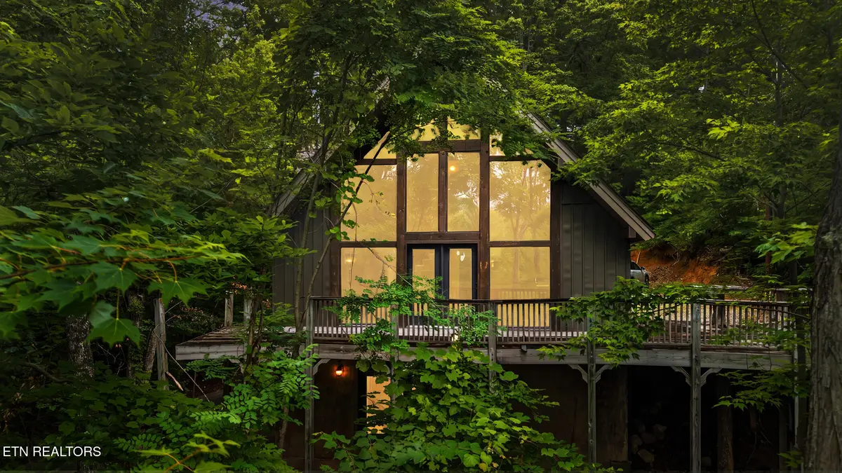 1068 Lower Alpine Way, Gatlinburg, TN 37738 - #1