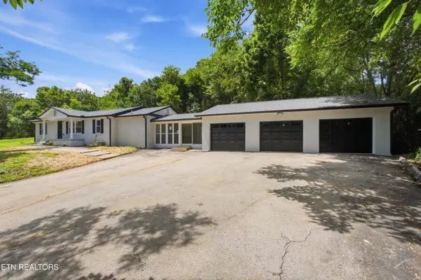 1946 Bluff Rd, Harriman, TN 37748