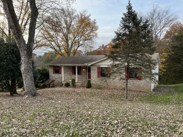 1420 Buxton Drive, Knoxville, TN 37922