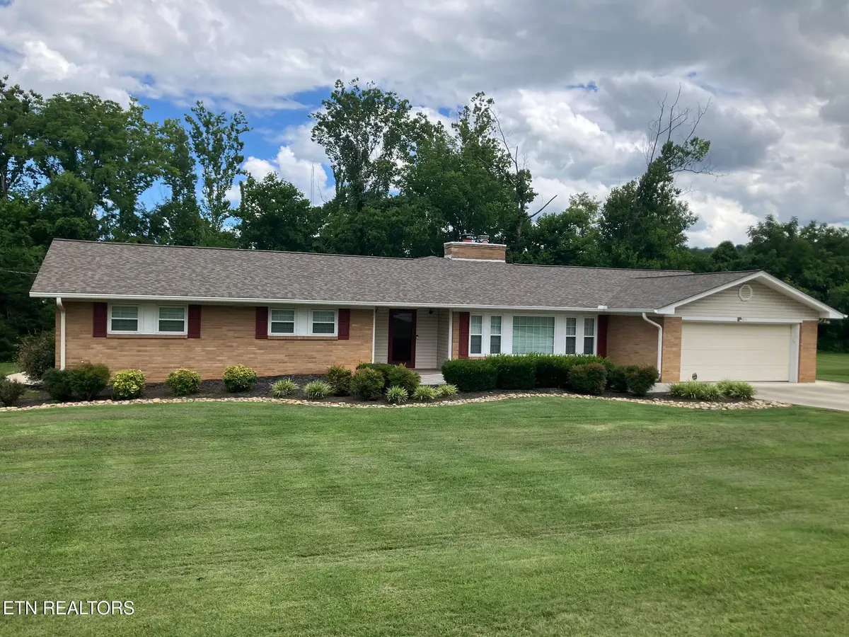 7004 Rollins Rd, Knoxville, TN 37918 - #1