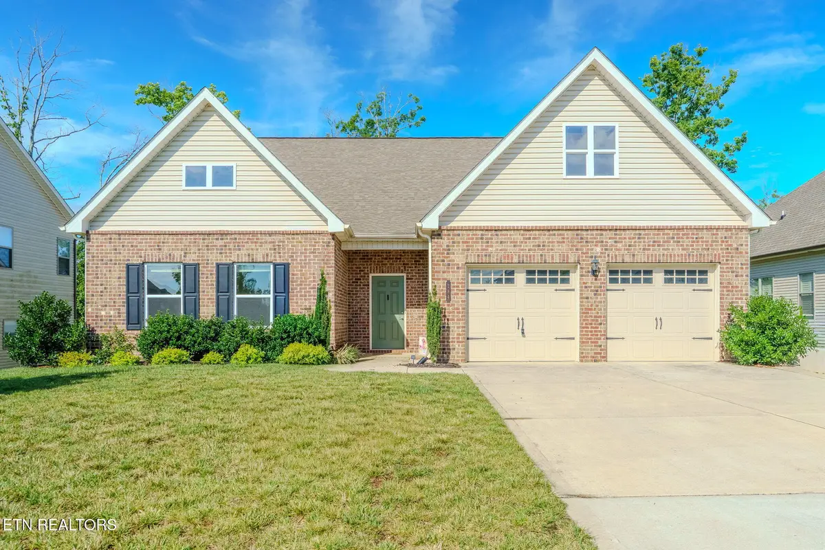 284 Aspen Drive, Lenoir City, TN 37771 - #1