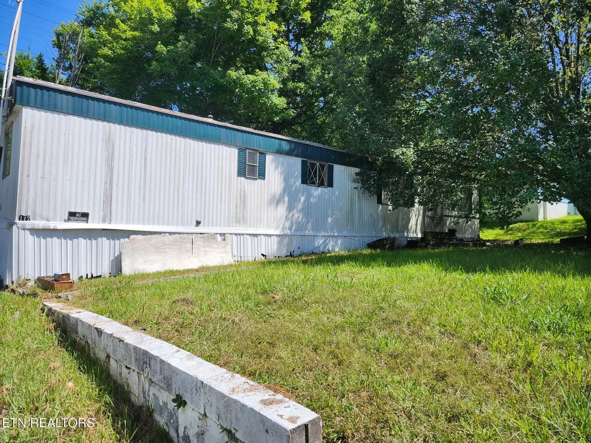 112 Queen St, Clinton, TN 37716 - #1