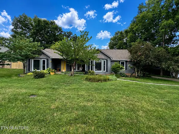 3216 Roanoke Circle, Knoxville, TN 37920