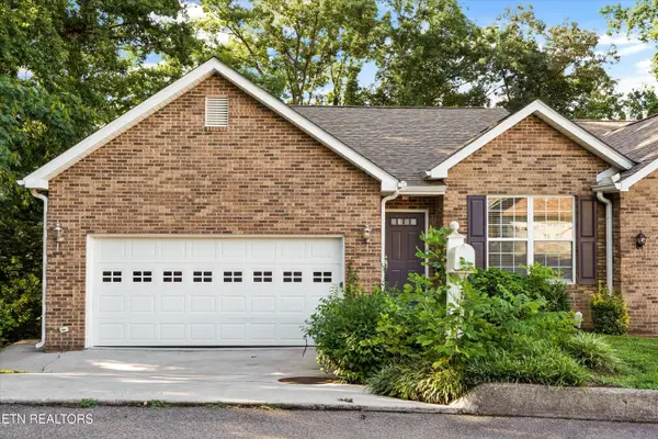 3254 Mountain Spring Way, Knoxville, TN 37917