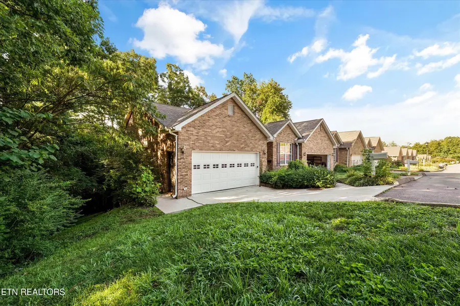 3254 Mountain Spring Way, Knoxville, TN 37917 - #2