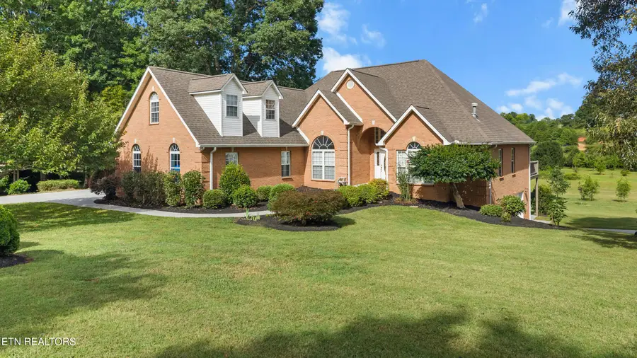 305 Pollys Way, Maryville, TN 37801 - #2