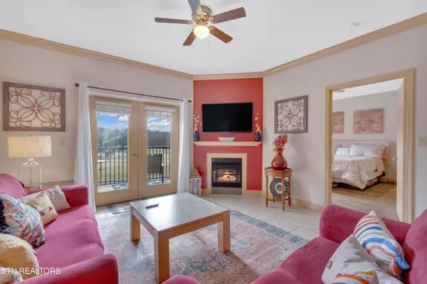 124 Plaza Drive #UNIT 3203, Pigeon Forge, TN 37863