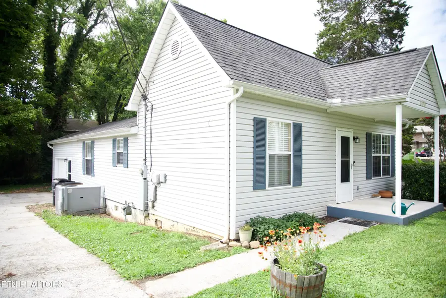 800 E Inskip Drive, Knoxville, TN 37912 - #2