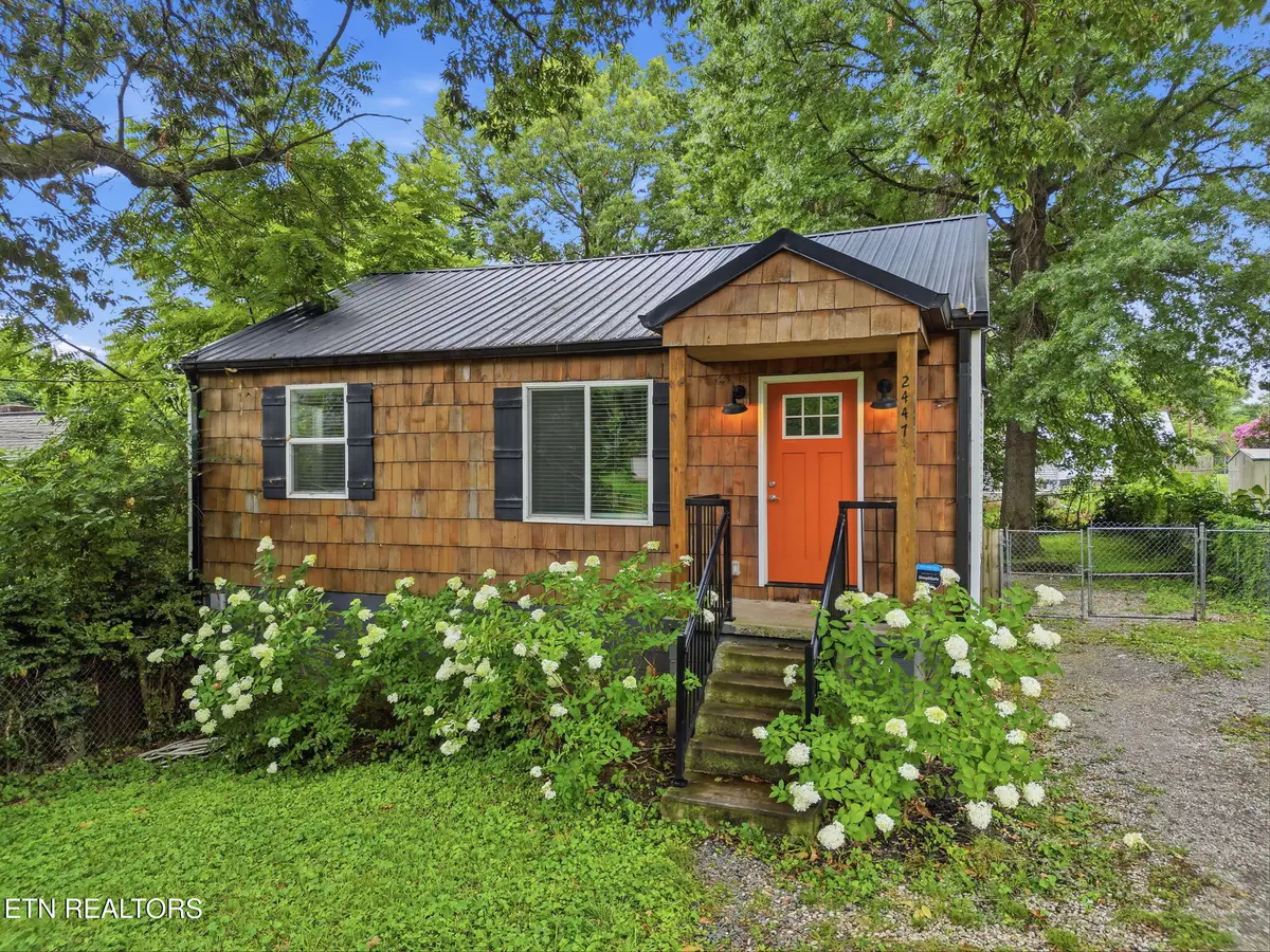 2447 Amber St, Knoxville, TN 37917 - #1
