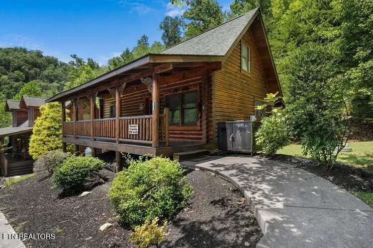 3143 Smoky Ridge Way, Sevierville, TN 37862 - #2