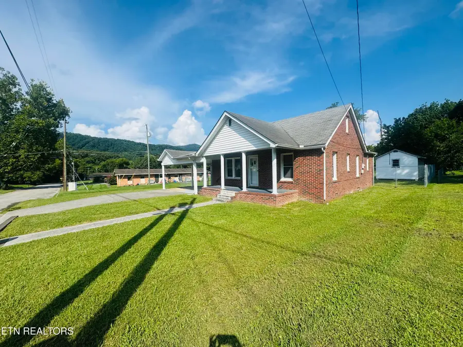 510 Fairground St, Rocky Top, TN 37769 - #2