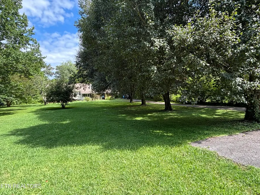209 E Norton Rd, Knoxville, TN 37920 - #3