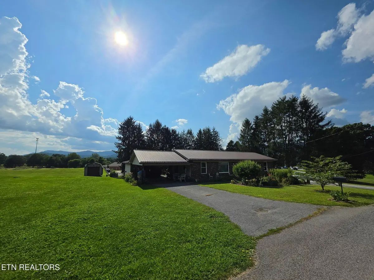 142 Dover Ave, Harrogate, TN 37752 - #1