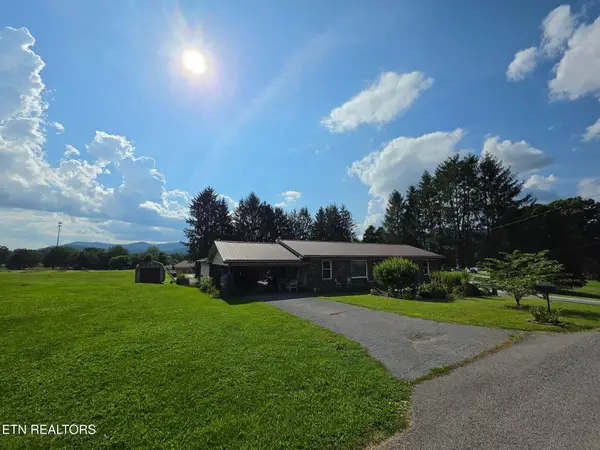 142 Dover Ave, Harrogate, TN 37752