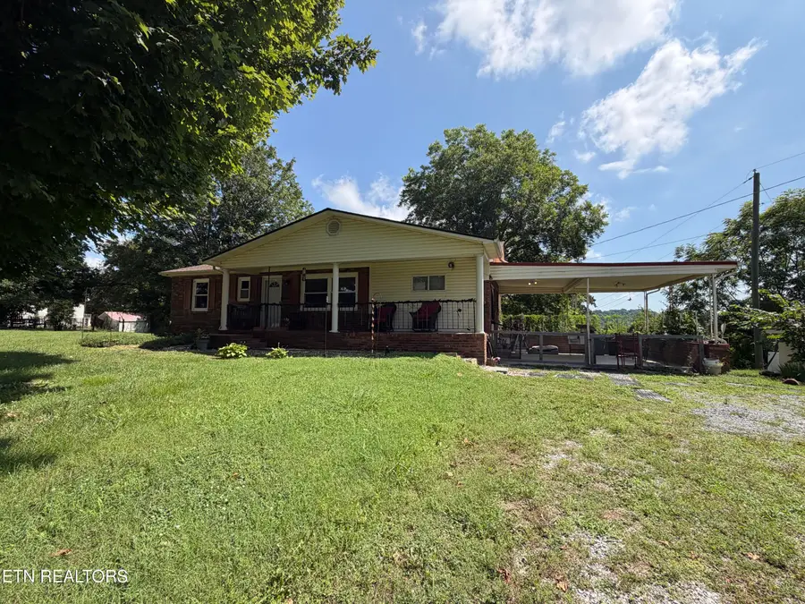 2860 Boyds Creek Hwy, Sevierville, TN 37876 - #2
