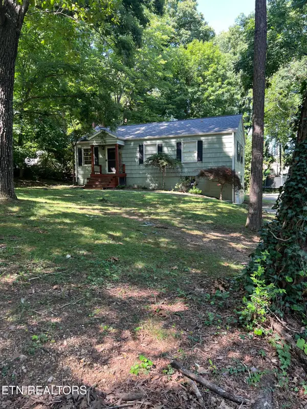 5416 Pinecrest Rd, Knoxville, TN 37918