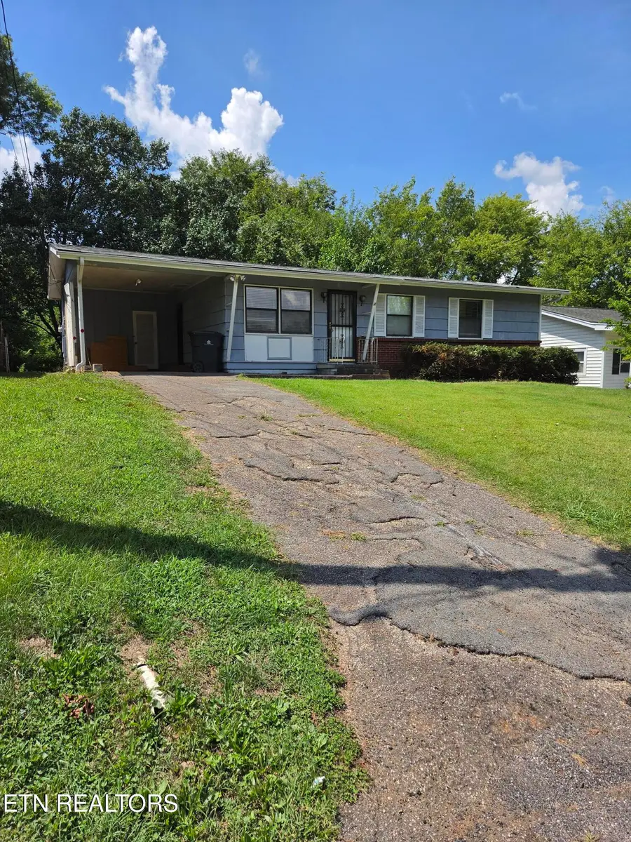 2246 W Gilbert Lane, Knoxville, TN 37920 - #3