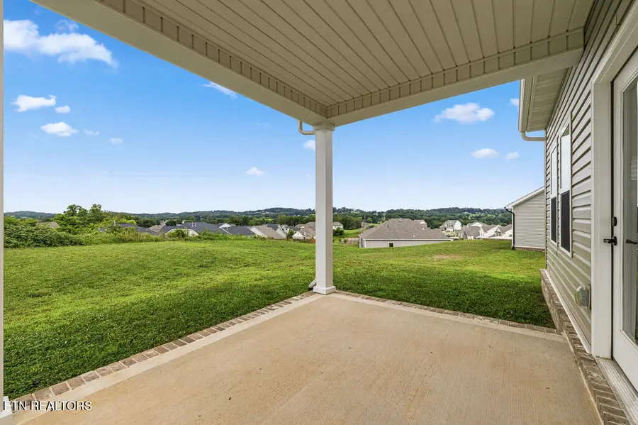 402 Sugar Maple Trail Tr, Lenoir City, TN 37771 - #2