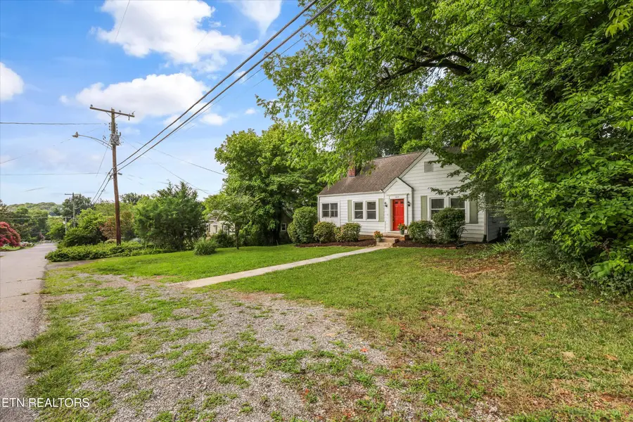 405 S Ruth St, Maryville, TN 37803 - #2