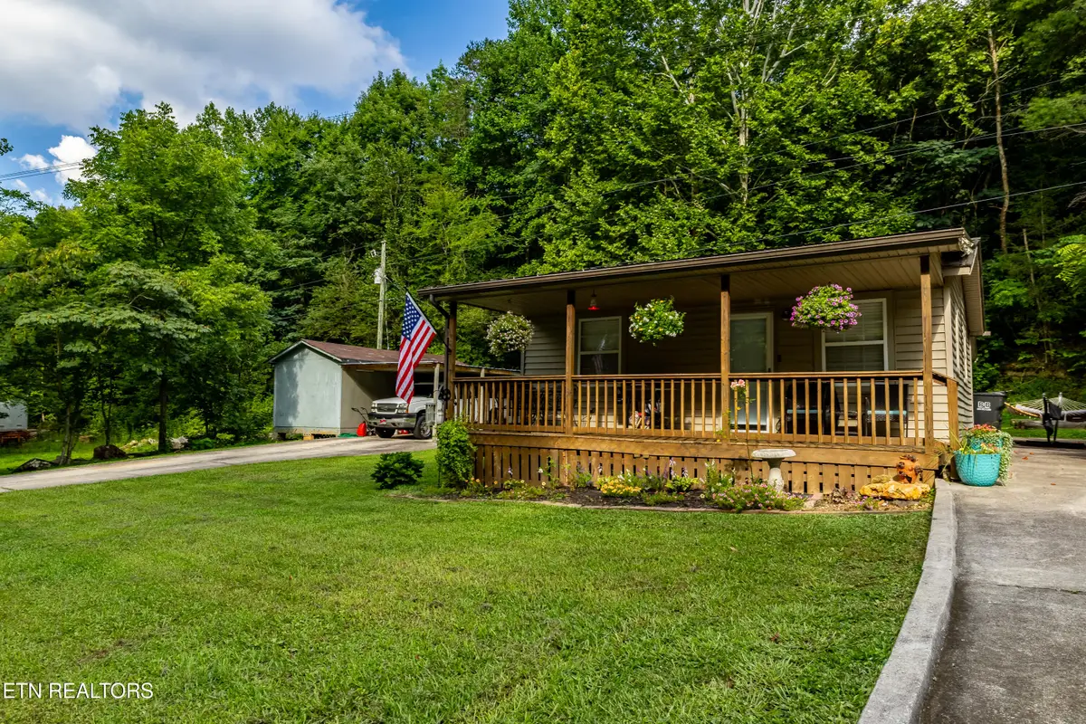 3424 Mutton Hollow Rd, Maryville, TN 37803 - #1