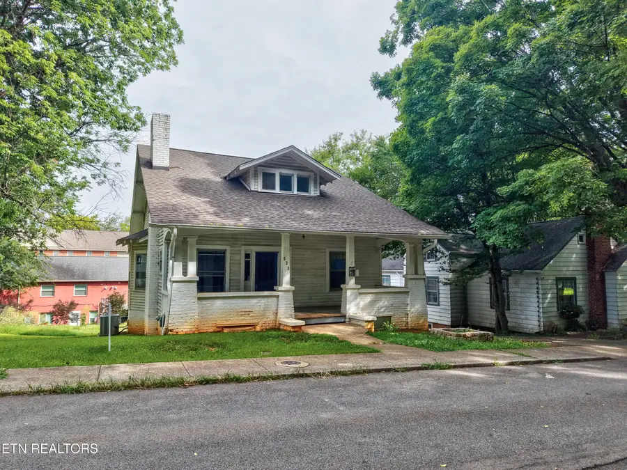 523 Highland Ave, Maryville, TN 37803 - #3