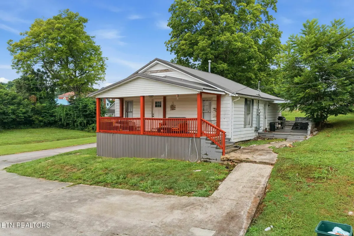 206 Ferry Street, Loudon, TN 37774 - #1