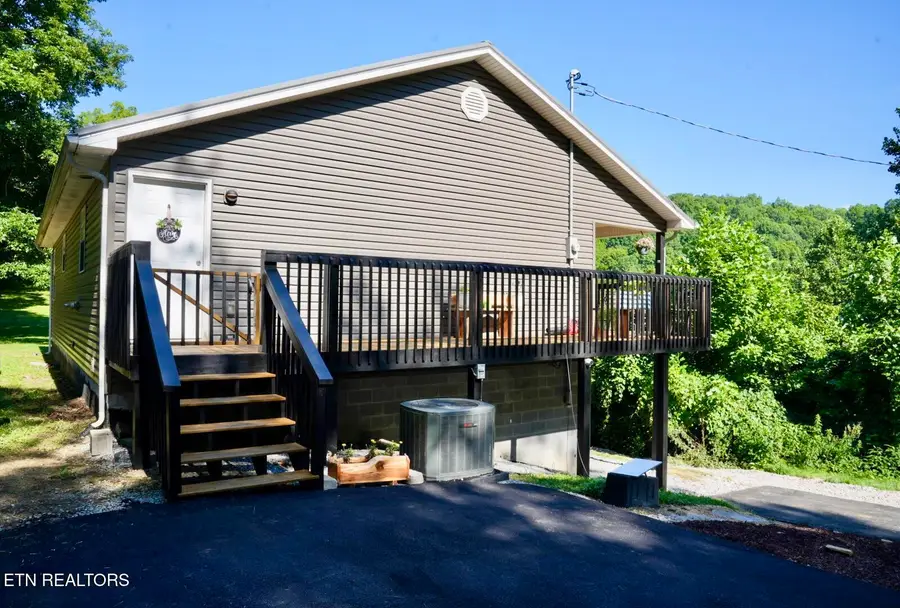 1668 Goodwater Rd, Bybee, TN 37713 - #2