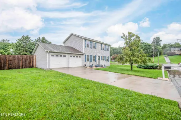 1221 Durham Rd, Knoxville, TN 37931