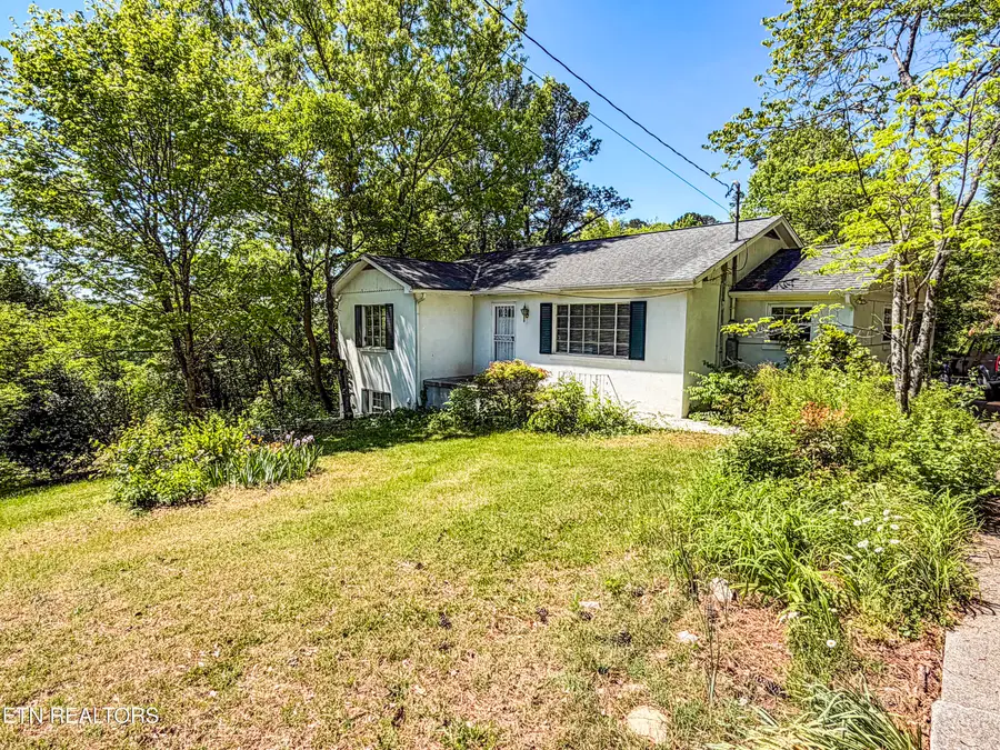 7137 Dan Rose Rd, Knoxville, TN 37920 - #3