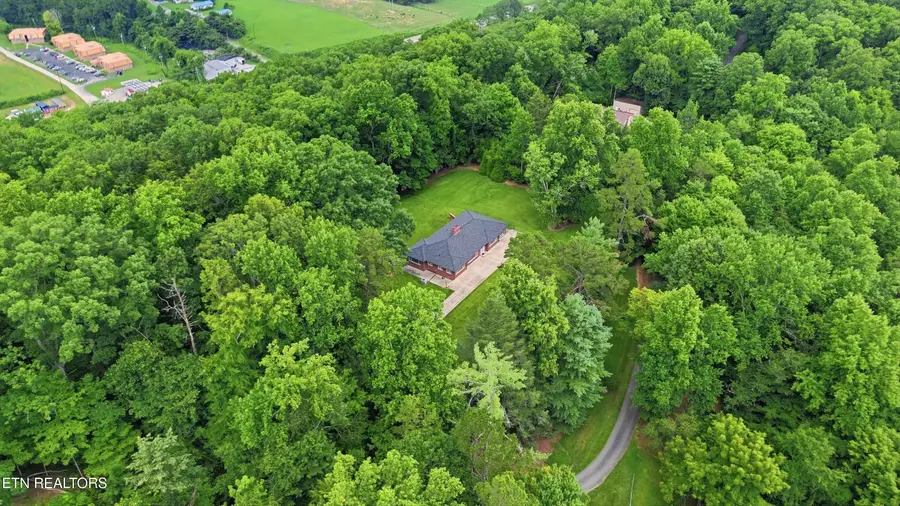 140 Magna Vista Drive, Harriman, TN 37748 - #2