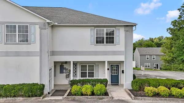 100 Village Way #D, Kingston, TN 37763