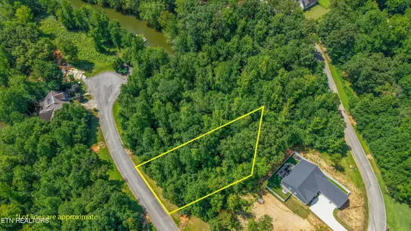 35 Emory Cove Drive, Harriman, TN 37748