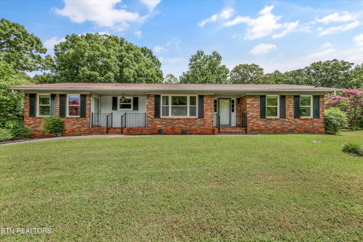 3923 Riverview Drive, Maryville, TN 37804 - #1