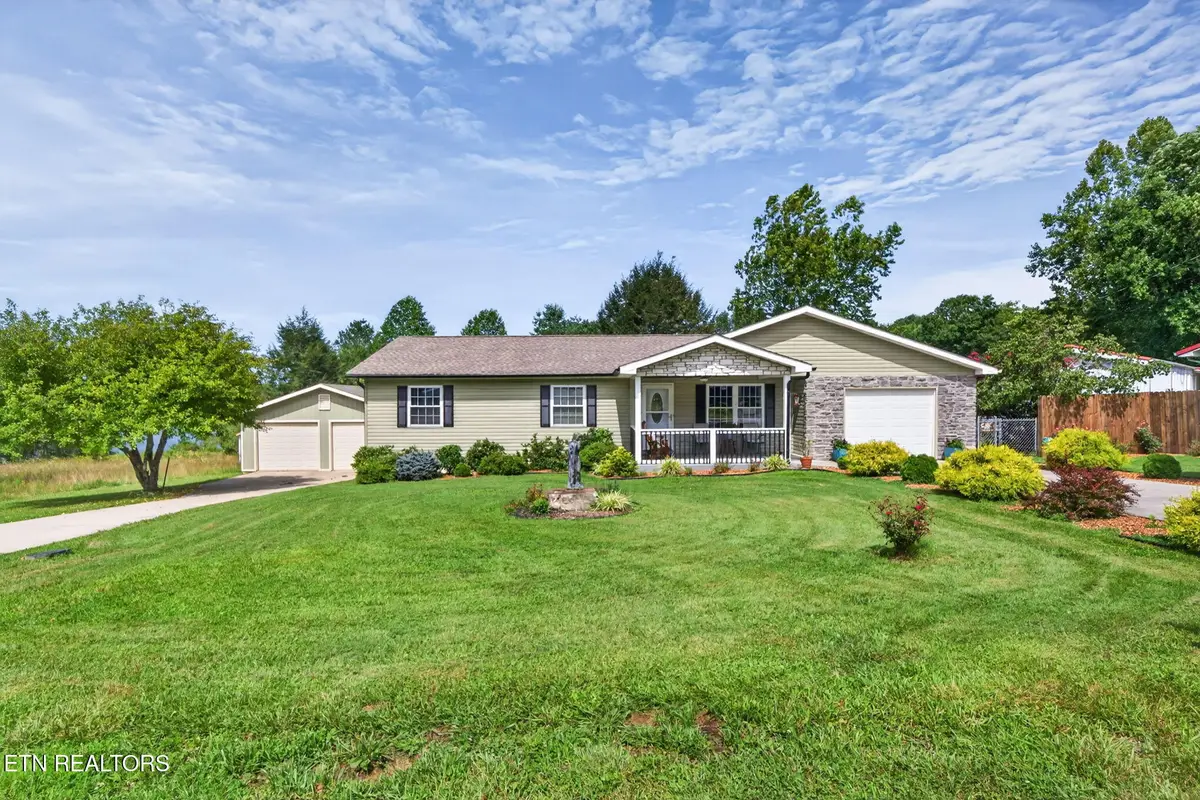 258 Cherry St, Crossville, TN 38572 - #1
