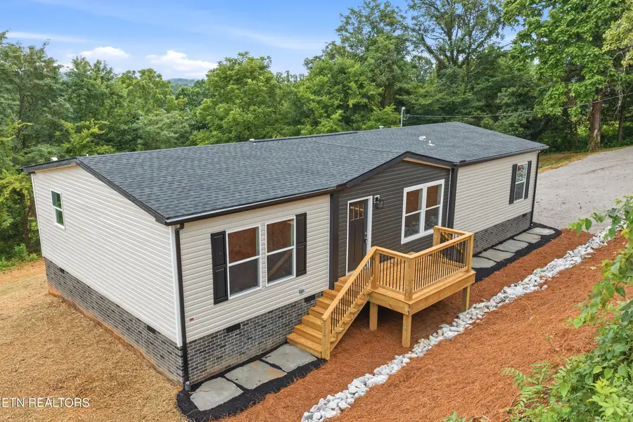 3827 Demory Rd, Lafollette, TN 37766 - #2