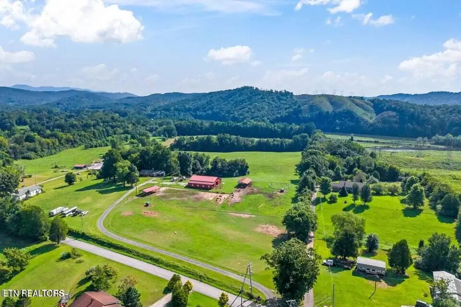786 B Swan Pond Circle Rd, Harriman, TN 37748 - #3