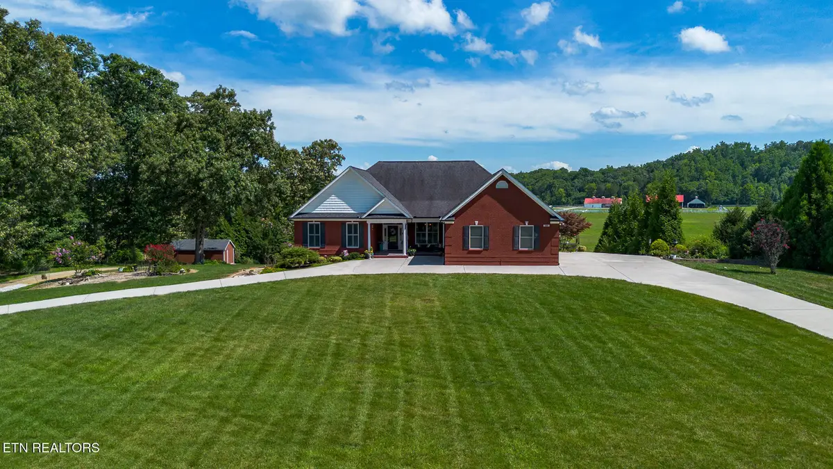 225 W Shore Drive, Rockwood, TN 37854 - #1