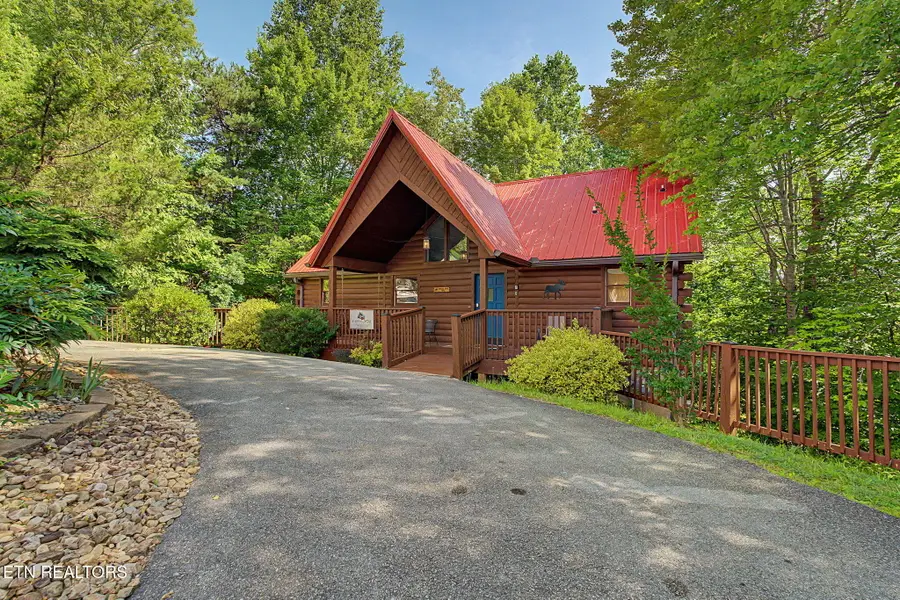 2805 Alexander Place, Pigeon Forge, TN 37863 - #3