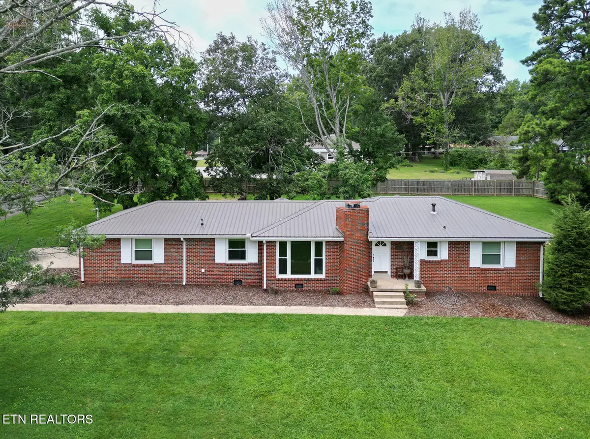 112 S Hummingbird Lane, Dickson, TN 37055 - #1