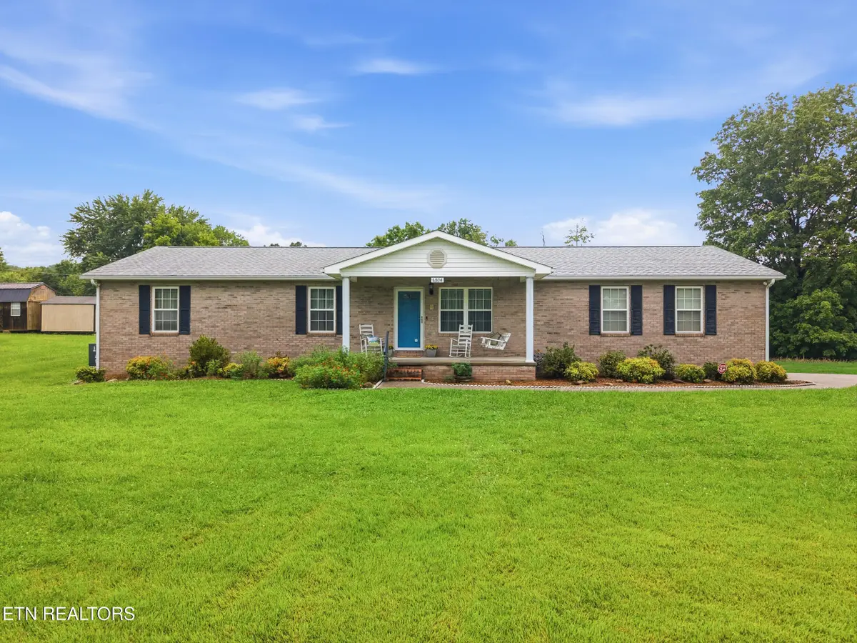 6804 Mundal Rd, Knoxville, TN 37918 - #1