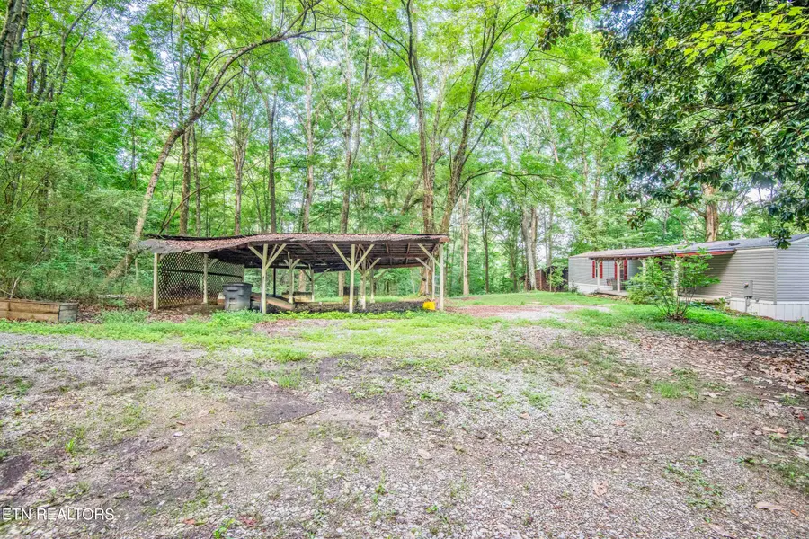 3690 Loudon Ridge Rd, Lenoir City, TN 37771 - #3
