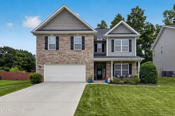 7373 Ladd Rd, Powell, TN 37849