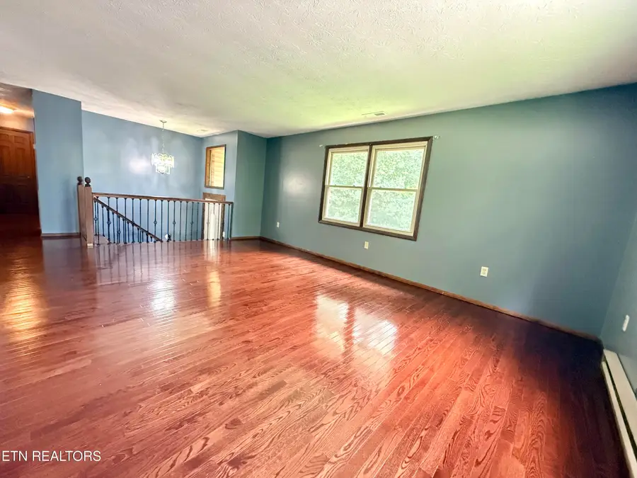 285 Noahs Ridge Rd, Pennington Gap, VA 24277 - #3