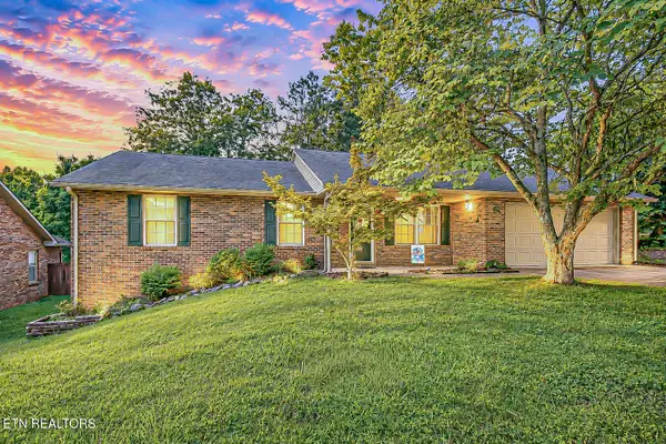 2130 Tuscany Gardens Drive, Powell, TN 37849