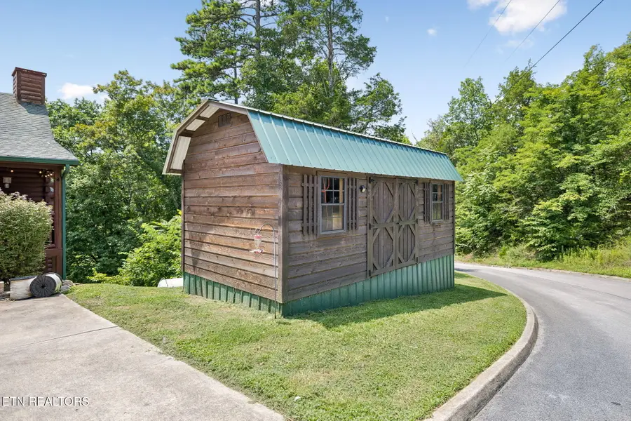 369 Oak Lake Drive, Sevierville, TN 37876 - #3