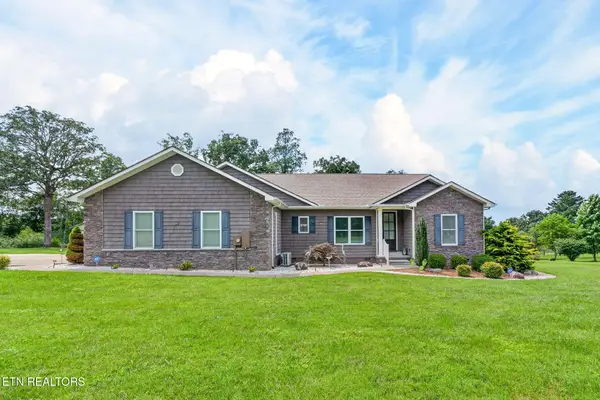 359 Hillendale Acres Lane, Crossville, TN 38572