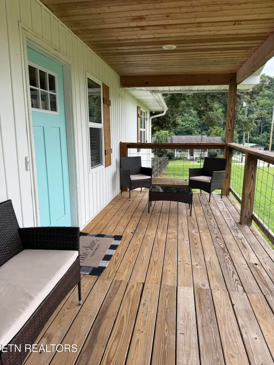 106 Moccasin Hollow Lane, Clinton, TN 37716 - #2