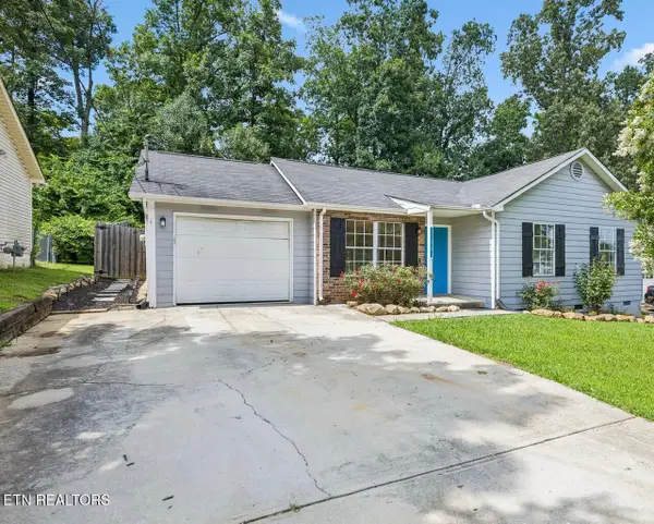 2313 Arkwright Lane, Knoxville, TN 37921